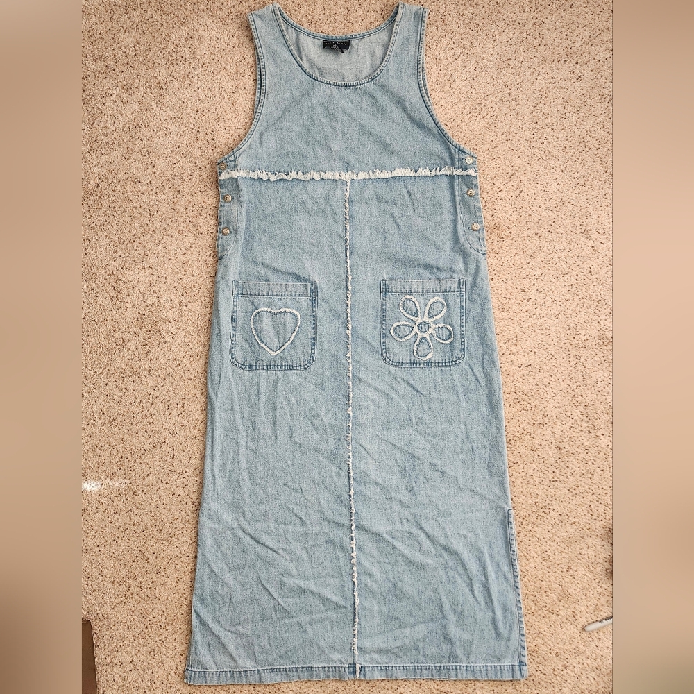 Denim Sleeveless Dress with Embroidered Pockets